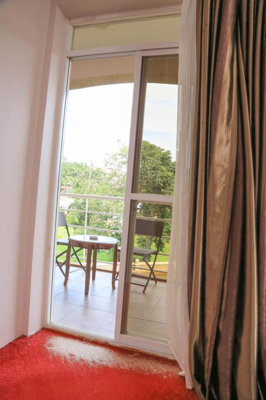 Hotel 7 Seasons Entebbe Kültér fotó
